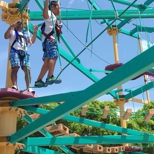 Meet your Posher, Luis eduardo